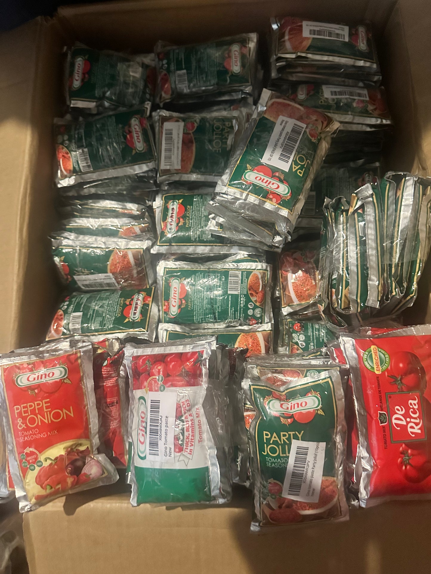 Tomato paste 10 pieces in a pack (pepper and onion mix, gino original, De rica, party jollof mix)